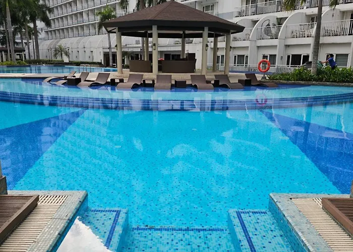 Aparthotel Moa Shell Residences Spacious 1br With View Wifi And Netflix 4*