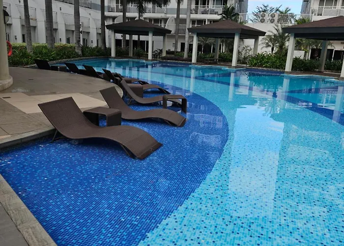 Moa Shell Residences Spacious 1br With View Wifi And Netflix 4*