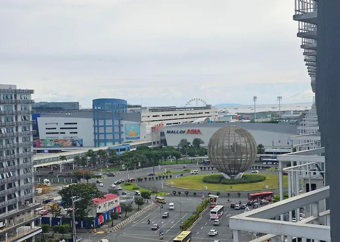 Moa Shell Residences Spacious 1br With View Wifi And Netflix Manila