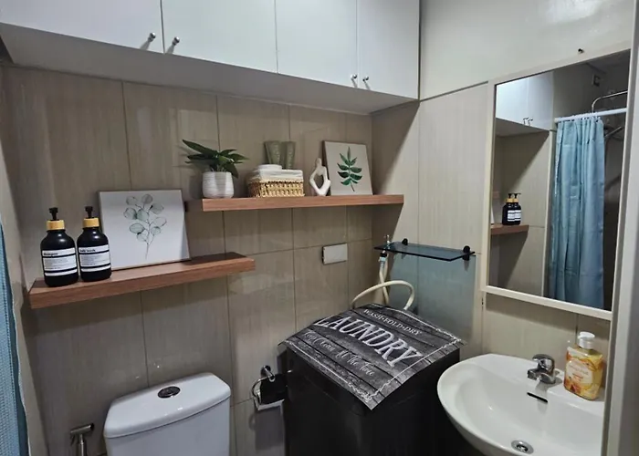 Moa Shell Residences Spacious 1br With View Wifi And Netflix 4* Manila