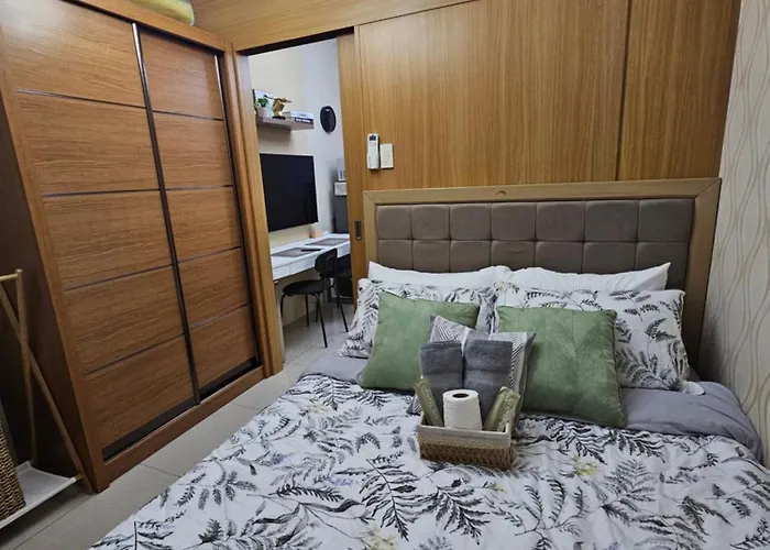 Moa Shell Residences Spacious 1br With View Wifi And Netflix Manila